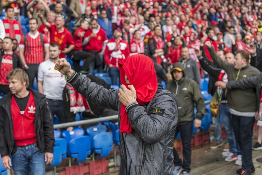 Zadyma na stadionie w Bazylei