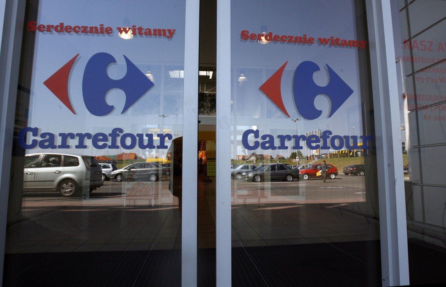 Carrefour: Ochrona przymyka 7-latkę. Bo miała zniszczyć zabawkę za 6,99 zł  | Głos Wielkopolski