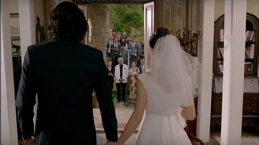 "Grzech Fatmagül" odcinek 147. Ślub Fatmagül i Kerima! Zamachowiec dostaje się na wesele! [WIDEO+ZDJĘCIA]