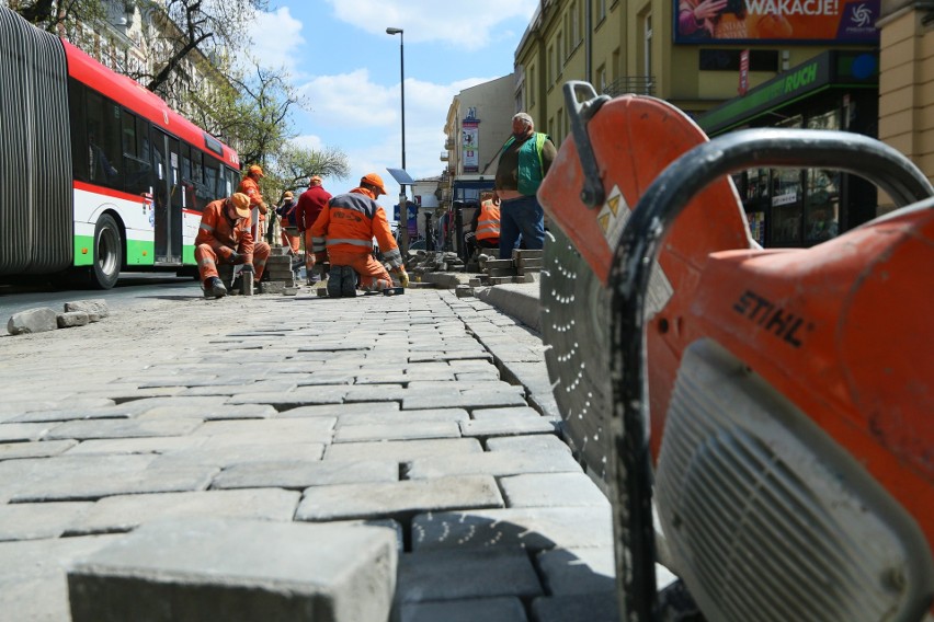 Przy sądzie nie wysiądziesz z autobusu. Remont przystanków na Krakowskim Przedmieściu