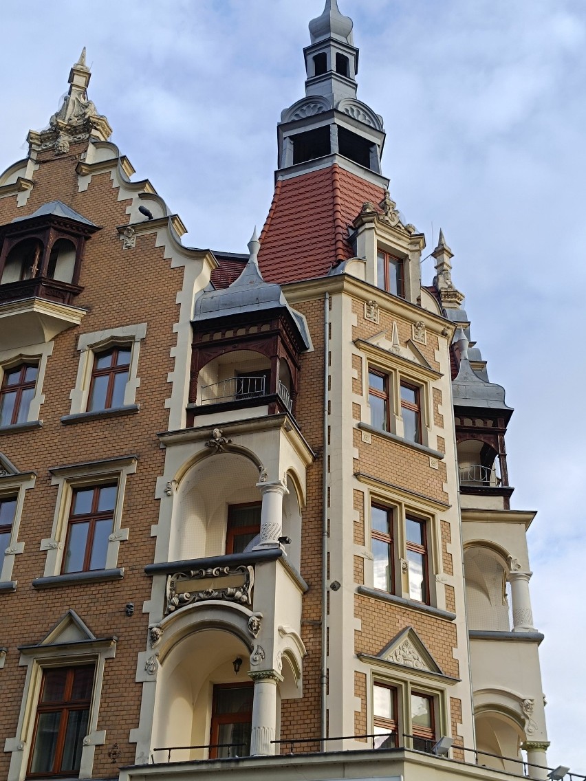 Kamienice w Gliwicach przyciągają wzrok - centrum miasta na...
