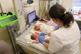 Porody rodzinne możliwe już w Puławach i Świdniku. Reszta szpitali jeszcze je wstrzymuje
