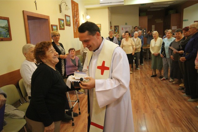 Nawet pół miliona osób w Polsce może chorować na Alzheimera. Może, bo dokładnych danych nie ma. Nikt ich nie zbiera.