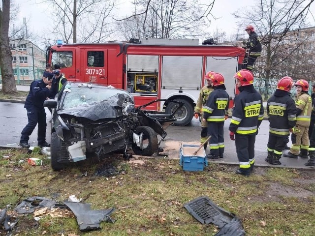 Wypadek na ul. Nagłowickiej na os. Złotego Wieku w Krakowie