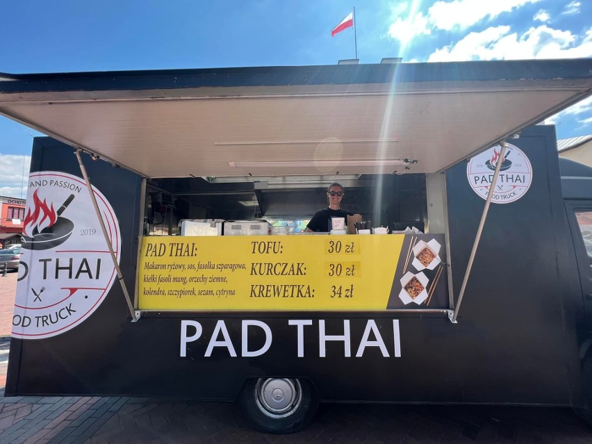 Zlot Food Trucków w Warce. Na kolejnych slajdach relacja z...