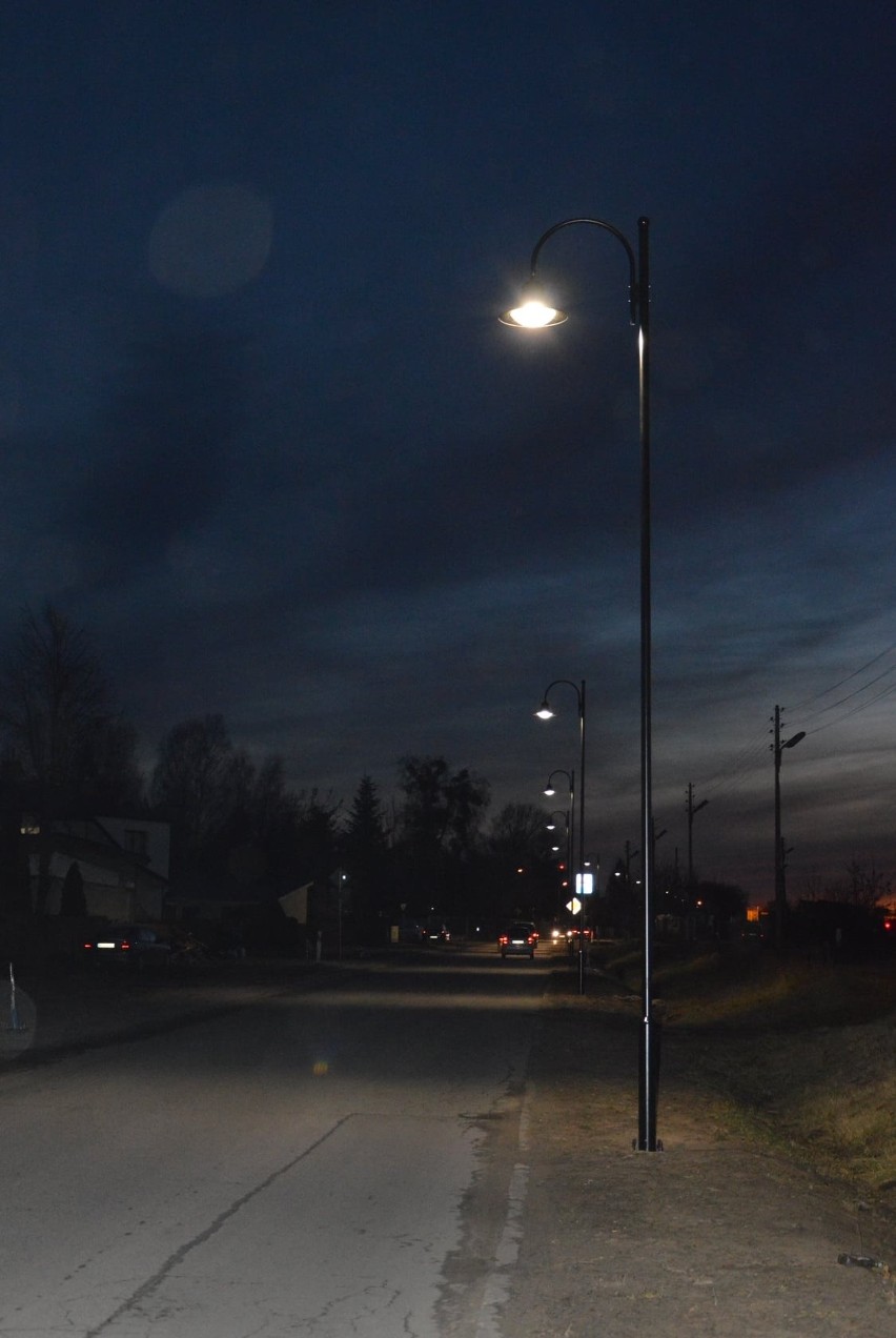 Zakończono budowę oświetlenia ulicznego na ulicy Kolejowej w...