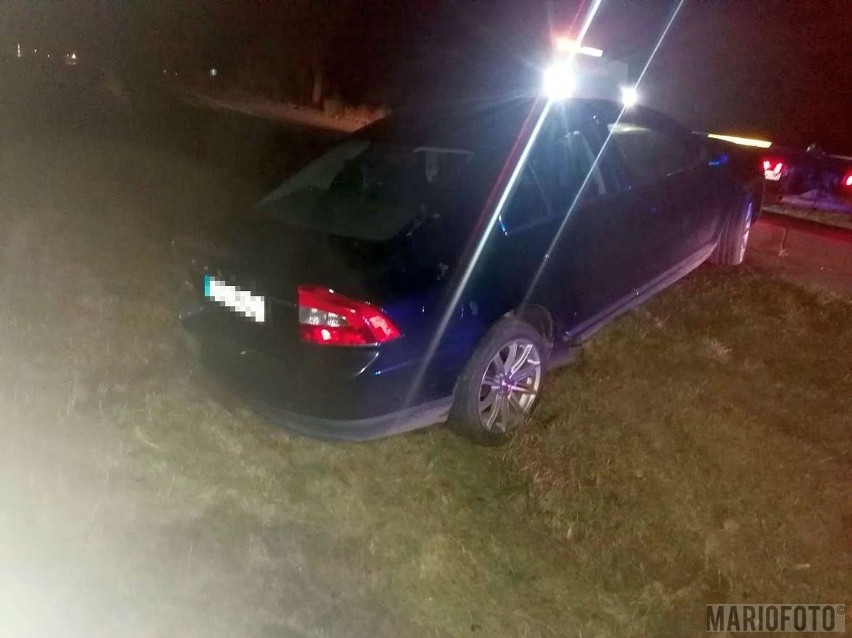 Kompletnie pijany 46-latek wjechał volvo do rowu pod...