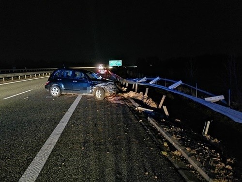 Lucynów. Wypadek na S8, 7.02.2020. Kierująca chryslerem nie zachowła ostrożności. Zobaczcie zdjęcia