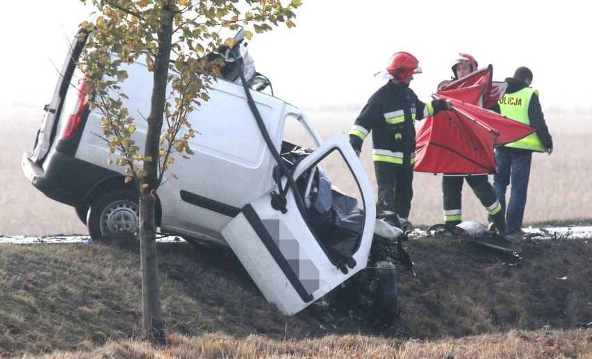 Tragiczny wypadek pod Wrocławiem. Dwie osoby nie żyją