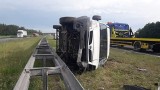 Kolizja na autostradzie pod Włocławkiem. Policja ustala kto kierował rozbitym autem