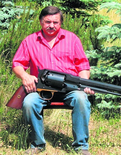 Ryszard Tobys i jego rekordowy Remington z Księgi Rekordów Guinnessa  - dwie rusznikarskie legendy Wielkopolski