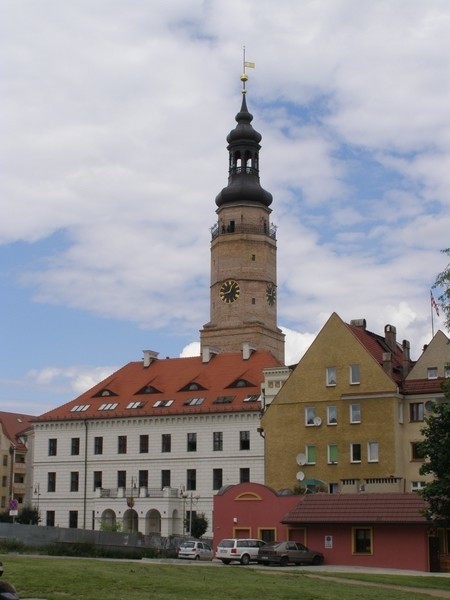 Jeszcze w tym roku miłośnicy takiego wyglądu mogą być spokojni, bo miasto nie planuje robienia na niej elewacji.