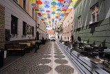 Kolorowe parasolki wiszą nad Bankową. Nowa atrakcja Pszczyny. To będzie hit Instagrama na lato 2021. Zobaczcie zdjęcia