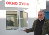 Okno życia uratuje porzuconych niemowlaków przed śmiercią 