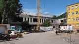 Trwa budowa hali sportowej przy PWSZ w Koszalinie. Ma być drożej, ale w terminie [ZDJĘCIA]