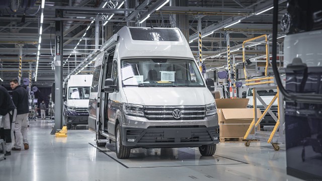 Volkswagen Grand California dostępny jest w dwóch wersjach. Jego produkcja odbywa się wyłącznie w fabryce Volkswagena we Wrześni.