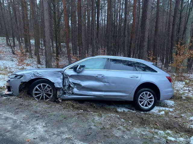 Wypadek koło Złocieńca. Zderzyły się dwa auta