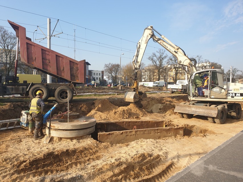 Rozbudowa Kujawskiej w Bydgoszczy dokładnie na półmetku [zdjęcia]