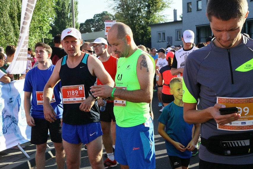 Bieg Fabrykanta 2016. 10 kilometrów szlakiem fabrykanckiej Łodzi [ZDJĘCIA]