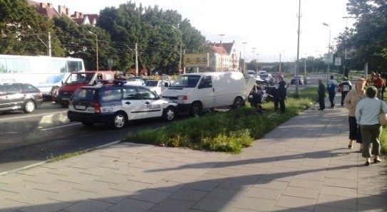 Pościg za złodziejem zakończył się w centrum Szczecina, na Nabrzeżu Wieleckim.