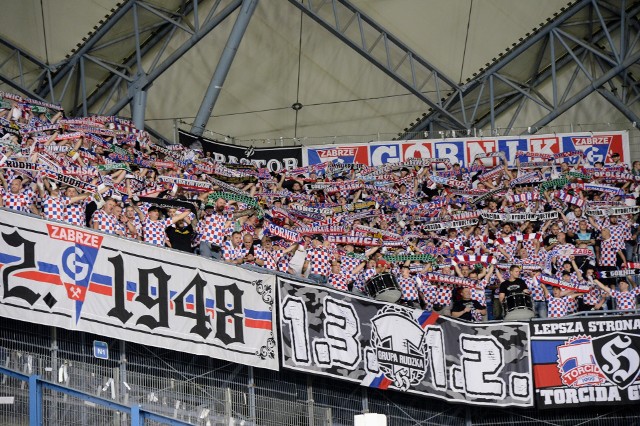 Mecz Lech Poznań - Górnik Zabrze zobaczyło 22.047 kibiców.Zobacz kolejne zdjęcia. Przesuwaj zdjęcia w prawo - naciśnij strzałkę lub przycisk NASTĘPNE