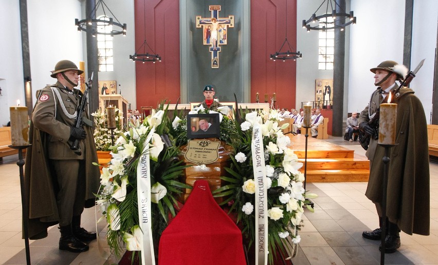 Pogrzeb ojca Tomasza Pawłowskiego [ZDJĘCIA]