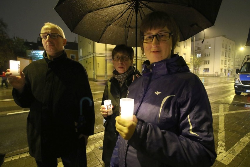 Kolejny protest przed sądem w Kielcach (ZDJĘCIA)