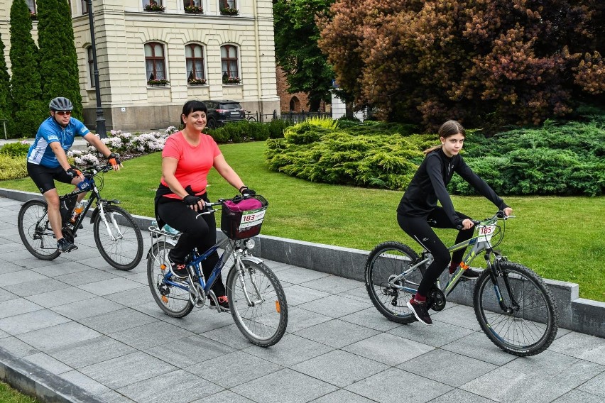 Tym razem bydgoszczanie wybrali się ekipą do Tazbirowa nad...