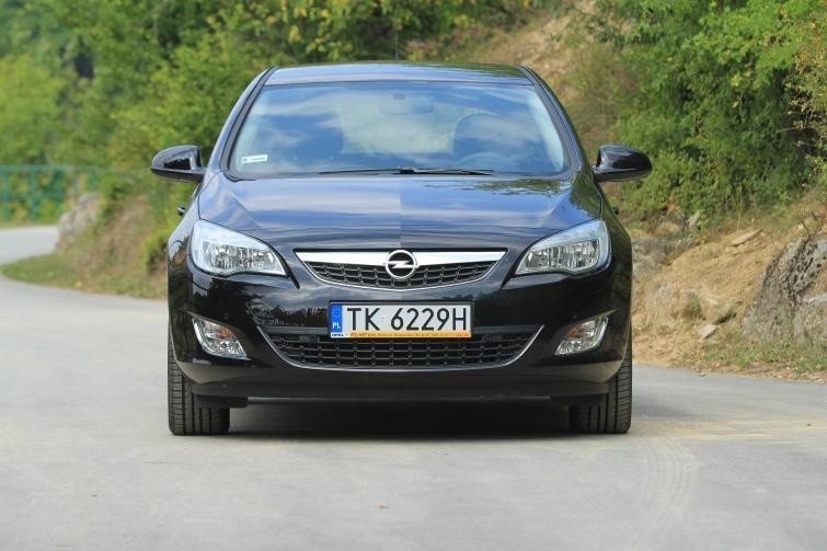 Testujemy: Opel Astra 1.4 Turbo – gdyby nie ta cena (foto,...