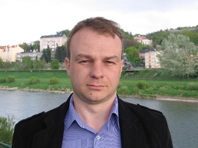Scenarzystą i reżyserem widowiska jest Mirosław Majkowski.