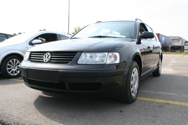 VW Passat, 1998 r., 1,8, 7 tys. 900 zł;