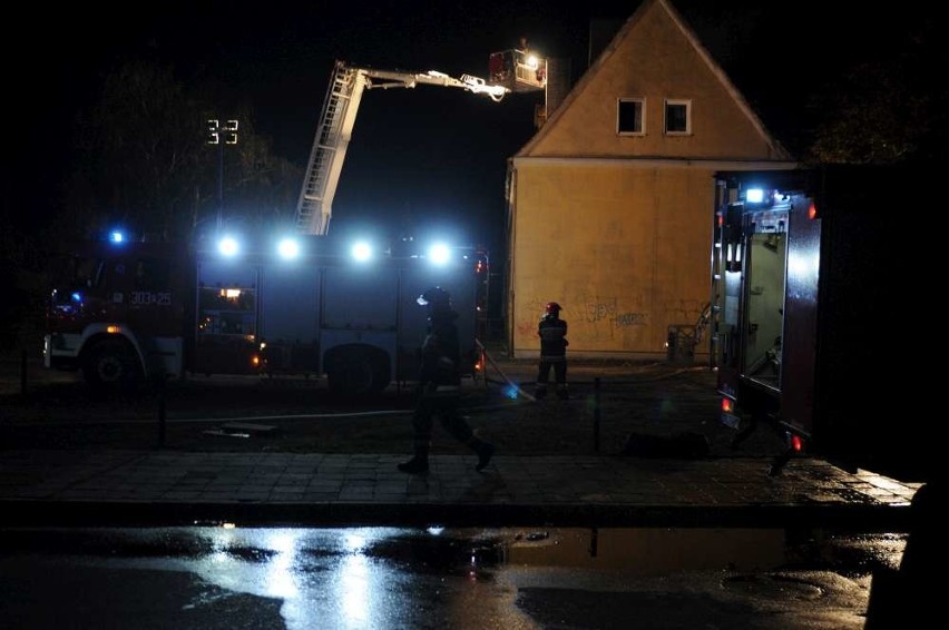 Poznań: Pali się budynek przy Żelaznej. Ewakuowano 40 osób