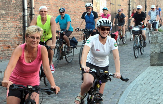 Organizatorem imprezy było Stowarzyszenie Rowerowy Grudziądz. Około setki rowerzystów przejechało trasę przez Grudziądz z kilkoma postojami w miejscach historycznych. Zakończenia rajdu przy ognisku z kiełbaskami.