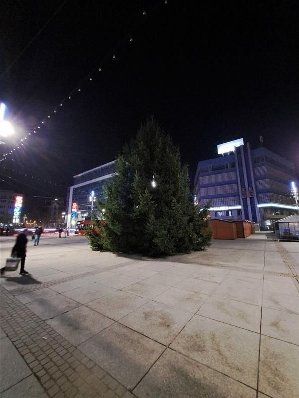 W śląskich miastach zaczynają się już pojawiać świąteczne...