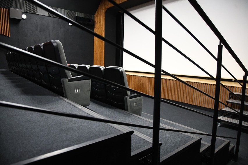Kino "Piksel" w Piekoszowie już gotowe. Jest bardzo nowoczesne! Będzie koncert na otwarcie i darmowe seanse