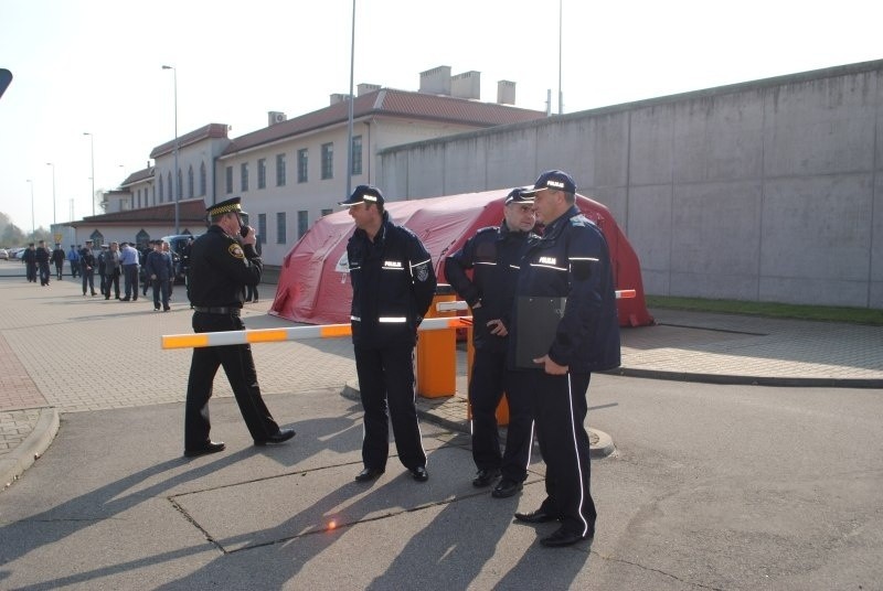 Terroryści w areszcie w Piotrkowie Trybunalskim [zdjęcia]
