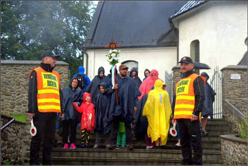 Trzebunia, Trzemeśnia. Rolnicy pielgrzymują na Jasną Górę