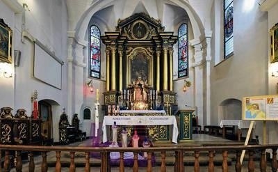 Ołtarz w kościele pod wezwaniem Narodzenia Najświętszej Marii Panny w Myślenicach FOT. MAREK KOSIBA