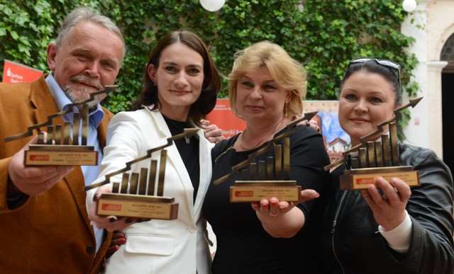 Laureaci poprzedniej edycji plebiscytu Menadżer Roku:  Kazimierz Kęs, Anna Krzywak, Grażyna Sobieraj i Janina Grzecznowska