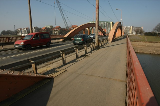 09.03.2014 wroclaw most trzebnicki odra remont most sie pochyla uszkodzenie ..gazeta wroclawska tomasz holod / polskapresse..