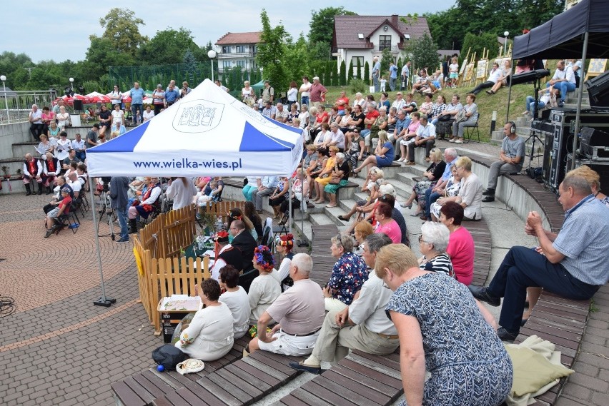 Festiwal Godki 2018. Znamy wyniki konkursów na najlepszych gawędziarzy, tancerzy, śpiewaków [NOWE ZDJĘCIA]