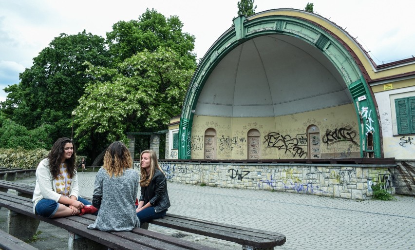 W bydgoskim parku Witosa od kilku miesięcy trwa remont....