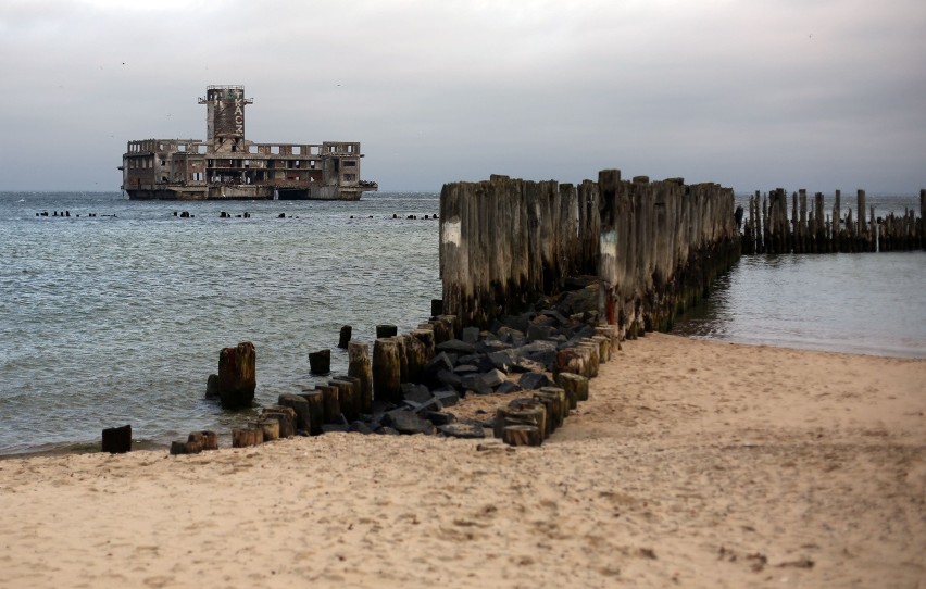 Droga wzdłuż ulicy Zielonej ułatwi wejście na plażę w Gdyni...