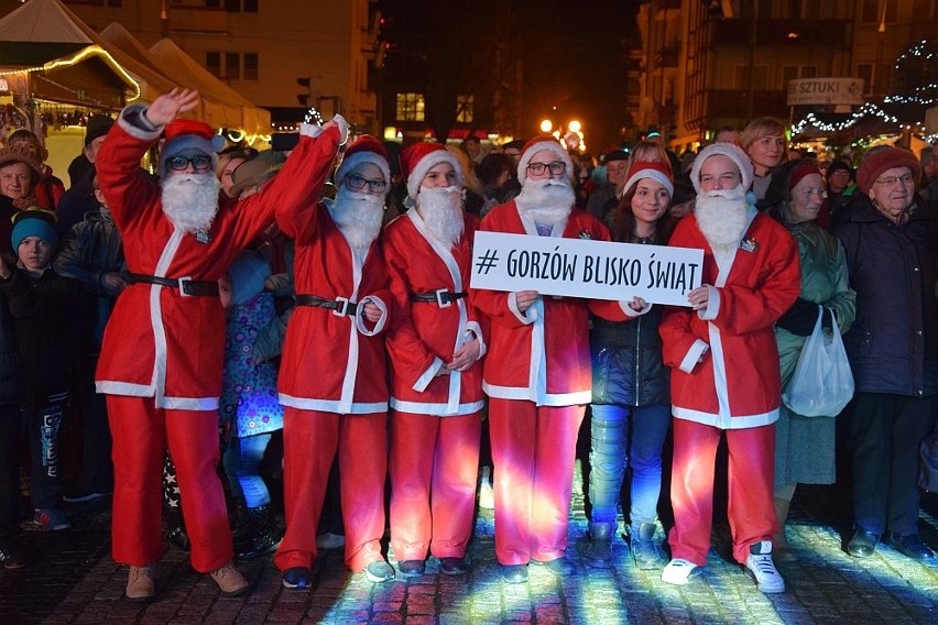 Na Starym Rynku w Gorzowie przy Katedrze odbyła się miejska...