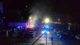 Pożar dwóch samochodów przy ulicy Gałczyńskiego w Koszalinie [ZDJĘCIA]