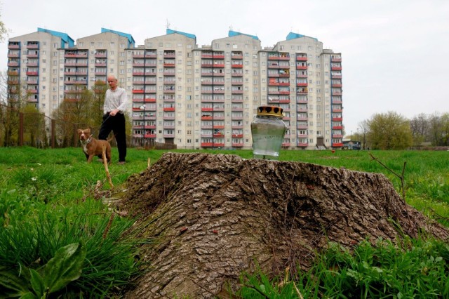 Mieszkańcy ul. Walecznych nie chcą zabudowy skweru 