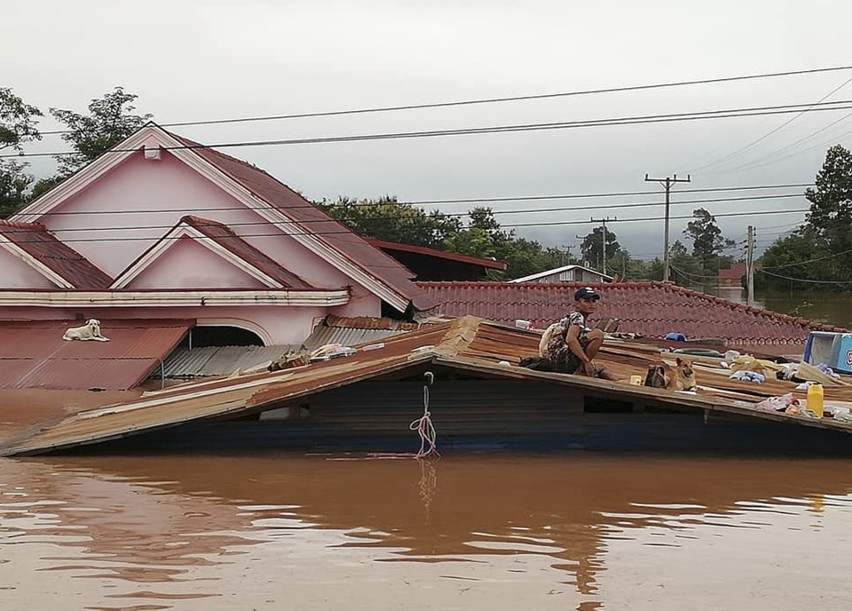Katastrofa w Laosie, runęła zapora w prowincji Attapu [ZDJĘCIA] Woda zalała sześć wiosek, ofiary śmiertelne mogą być liczone w setkach