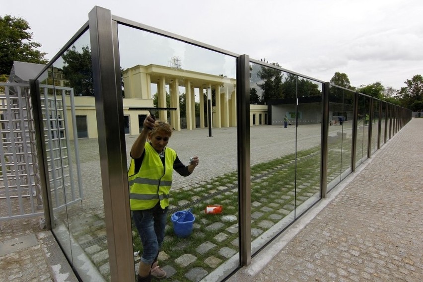 Wrocław: Dziś otwierają bramę główną do ZOO (ZDJĘCIA)