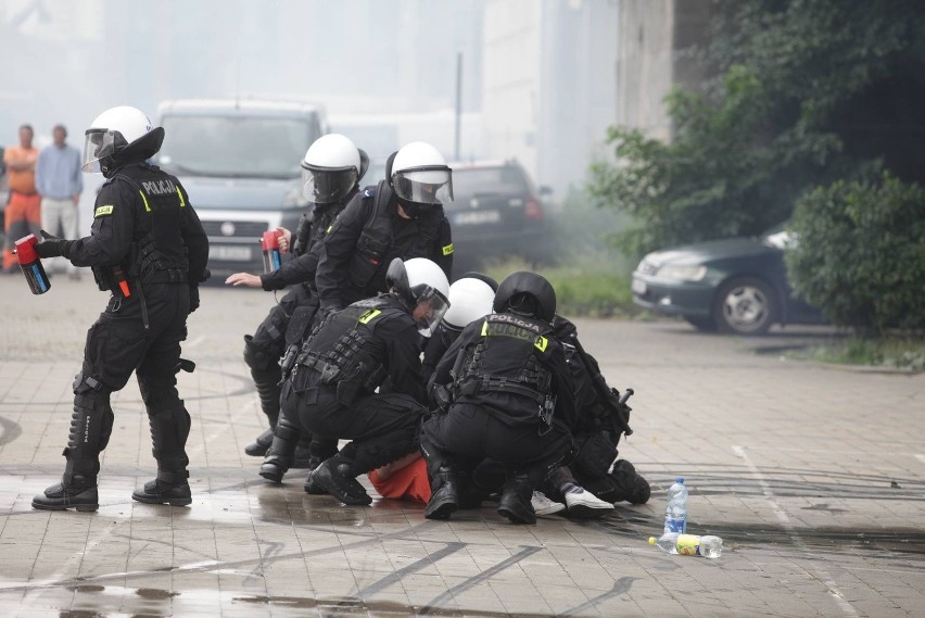 Święto Policji w Katowicach: Pokaz prewencji - tak policja...