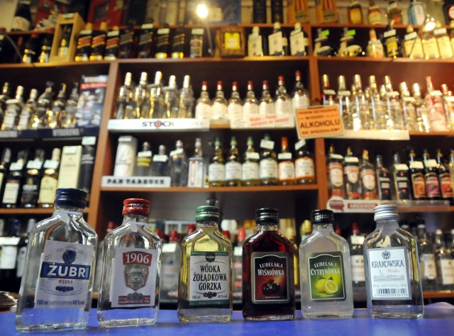 Sprzedaż alkoholu w Polsce rośnie z roku na rok.